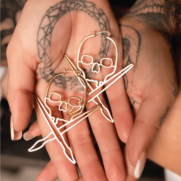 Sullen Art Collective SOLID BADGE EARRINGS  SILVER - Picture 4 of 4